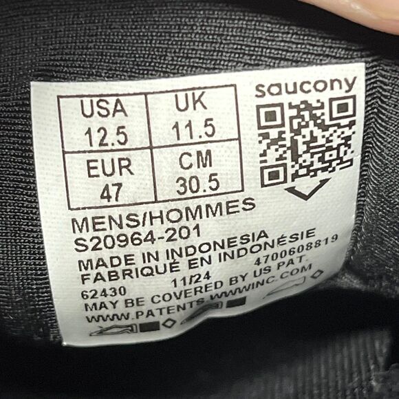 Saucony Triumph 22 Triple Black Athletic Running Shoes Mens Size 12.5 S20964-201 main image 5